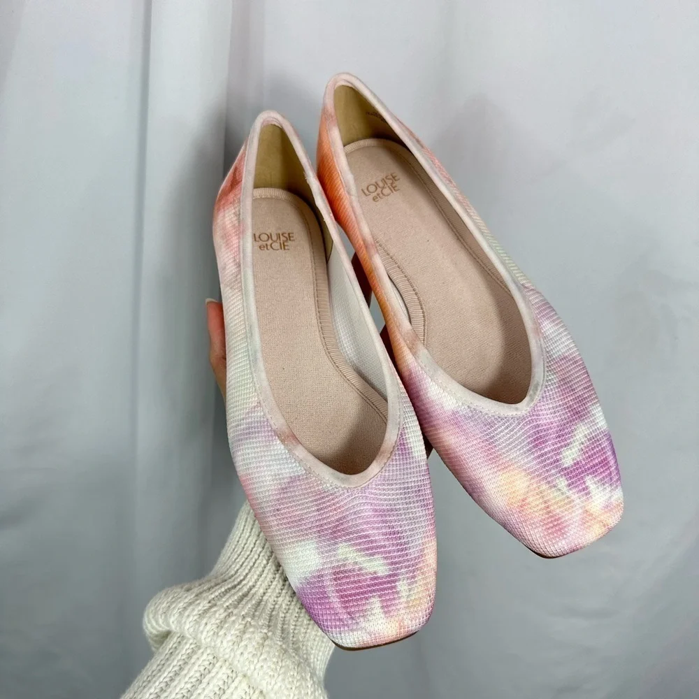 NWOT Louise Et Cie tye dye square toe flats size 6
